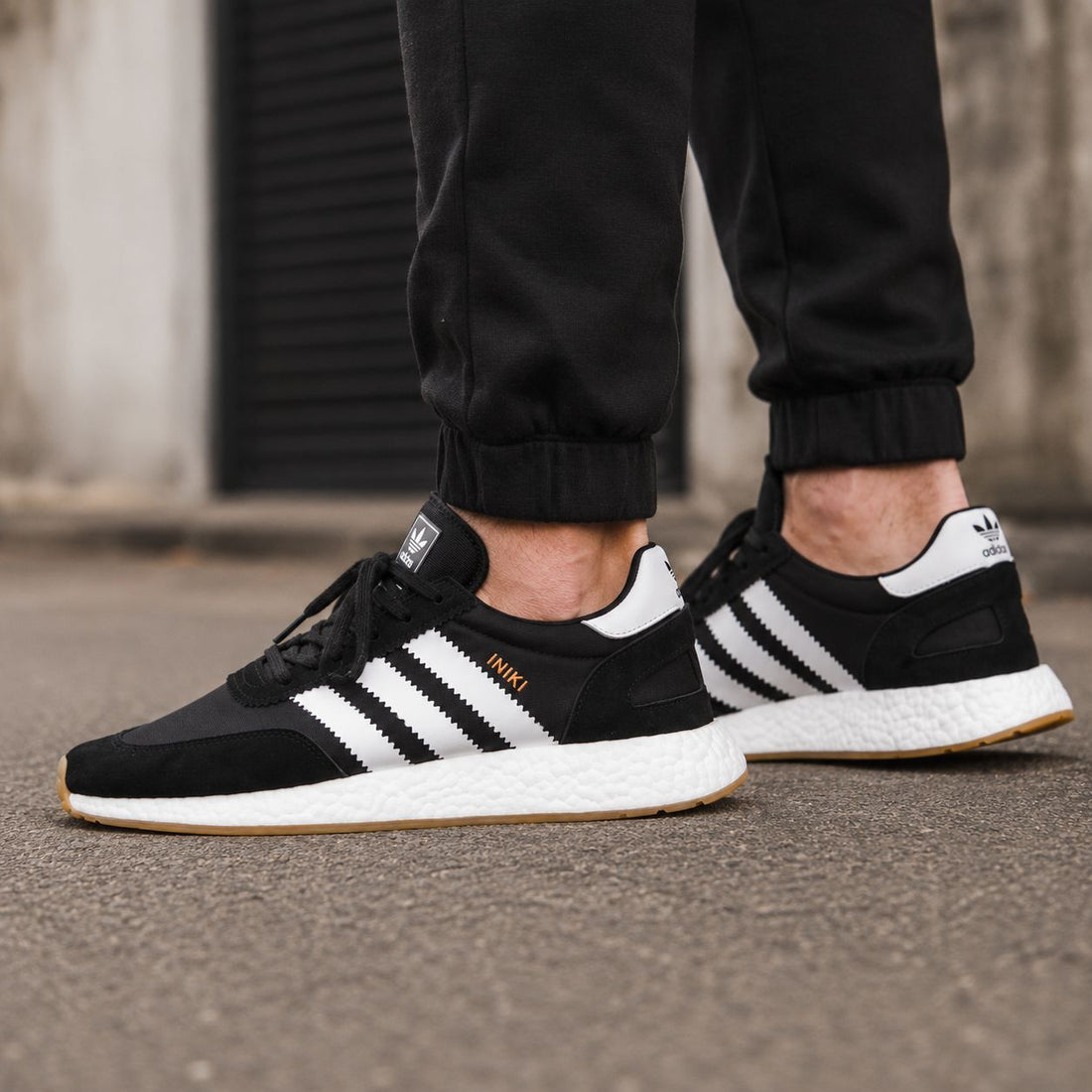 ADIDAS INIKI  | BLACK WHITE