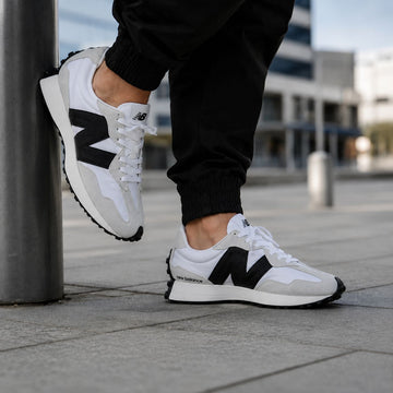 NEW BALANCE 327  | WHITE BLACK